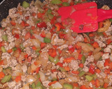Foto del paso 2 de la receta: Pan relleno con carne picada y verduras