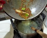 Foto langkah ke 3 dari resep Lontong Kikil Surabaya.
