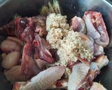 Hình bước làm 3 của món Canh gà nấu bỗng rượu (cái rượu)