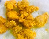 Hình bước làm 2 của món Gà popcorn cho người lười😂