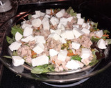 Foto del paso 2 de la receta: Salmón con guarnición de ensalada y salsa de champiñones