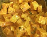 A picture of step 1 of Merinated Mint Paneer.