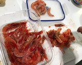 Foto del paso 2 de la receta: Sopa de pescado navideña de rape, almeja gallega y gamba roja
