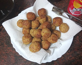 Foto del paso 5 de la receta: Buñuelos de garbanzos, salchicha y brotes de soja