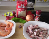 Foto del paso 1 de la receta: Arroz con pulpo y gambas al ajillo