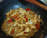Foto langkah ke 4 dari resep Tumis Tahu Tauge.