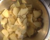 A picture of step 1 of Crispy fried potato.