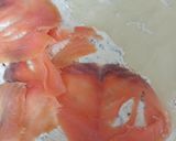 Foto del paso 3 de la receta: Rollo hojaldre de salmón