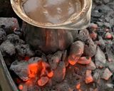 صورة لخطوة 4 من وصفة قهوة على الفحم