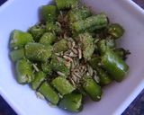 हरी मिर्ची (Hari mirchi recipe in Hindi) रेसिपी चरण 2 फोटो