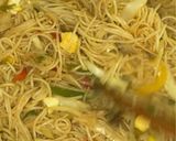 A picture of step 4 of Chinese egg chaw mien 🍝.