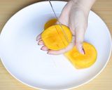 A picture of step 1 of Mango Mastani.