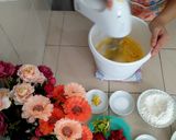 Foto langkah ke 2 dari resep "Fruit Pastry Cake".