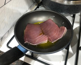 Foto del paso 1 de la receta: Atún a la plancha con pisto de calabacín