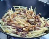 Foto langkah ke 5 dari resep Tumis Daging Sapi Kentang.