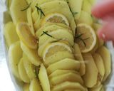 Foto del passaggio 6 della ricetta Patate al forno al limone 🌷
