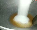 A picture of step 4 of Gajar ka halwa with mawa.