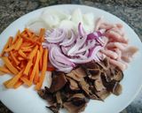 Foto del paso 1 de la receta: Yaki Udon de cerdo y verduras