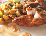 A picture of step 4 of Crispy fried fish with stir fry prawns and dip.