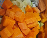 Foto del paso 2 de la receta: Crema de calabacín, calabaza y champiñones