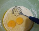 Foto langkah ke 2 dari resep Bika Ambon teflon praktis 2 telur.