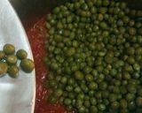 A picture of step 4 of Peas and white rice.