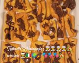 Foto del passaggio 6 della ricetta Chiacchiere e chiacchiere di carnevale con glassa al cioccolato 👩🍳🌍🇮🇹🏡🎭🎭🎭🎭🎭