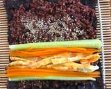 Hình bước làm 6 của món Sushi gạo lứt, muối vừng