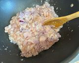 A picture of step 1 of Pepperjack Chicken Empanada.