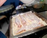 Foto del paso 4 de la receta: Merluza con papas a la crema de queso🧀🐟