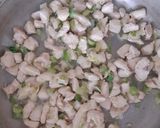 Foto del paso 3 de la receta: Pollo al verdeo con papas 🎉🎉🎉