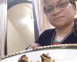 A picture of step 6 of Chocolate flower tart.