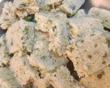 A picture of step 7 of Methi Mutter Dhokla.
