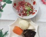 Hình bước làm 1 của món Chả giò ram thịt bò rau củ