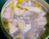 Hình bước làm 1 của món Canh đầu,cổ,cánh,chân gà nấu lá giang