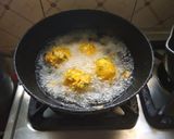A picture of step 7 of Rice bonda.