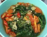Foto langkah ke 2 dari resep Tumis bayam pedas.