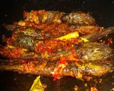 Foto langkah ke 6 dari resep Lele Balado.