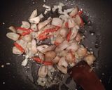 Foto langkah ke 3 dari resep Tumis Cuciwis Jamur Saus Tiram.