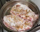 Foto del paso 2 de la receta: Chuletas de cerdo vetadas estofadas al merlot