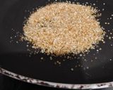 A picture of step 1 of Almond Sesame Candy.