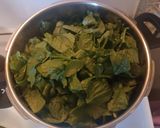 A picture of step 1 of Spanakorizo (Greek Spinach and Rice).