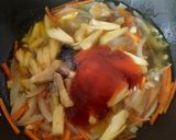 Foto langkah ke 4 dari resep Gurame Goreng Saos Asam Manis.