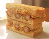 Foto del passaggio 10 della ricetta Ebi Fry Sando - Panino ripieno di gamberi fritti giapponesi