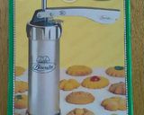 Foto langkah ke 3 dari resep Butter Cookies.