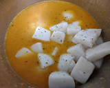Foto del paso 6 de la receta: Chocos y langostinos en salsa para guardar en congelador
