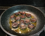 Foto del paso 5 de la receta: Espinaca fresca con lluvia de piñones y uvas pasas