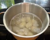 Hình bước làm 3 của món Canh khoai sọ rau rút (nhút)