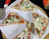બ્રેડ પીઝા (Bread Pizza Recipe In Gujarati) રેસીપી સ્ટેપ3ફોટો
