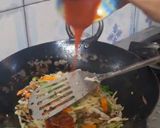 A picture of step 5 of Leftover fried rice.
